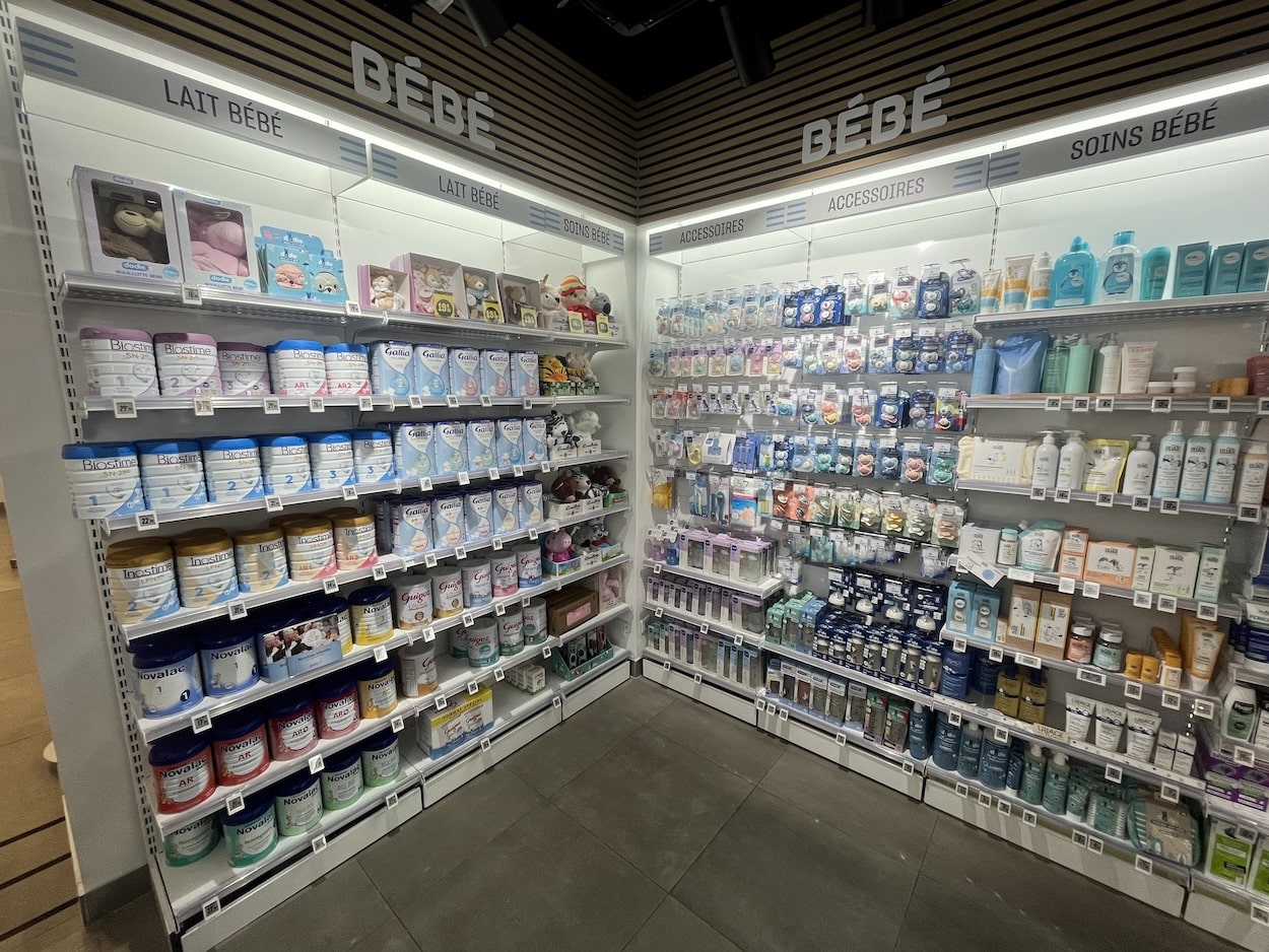 Pharmacie-de-la-Madeleine-(001)