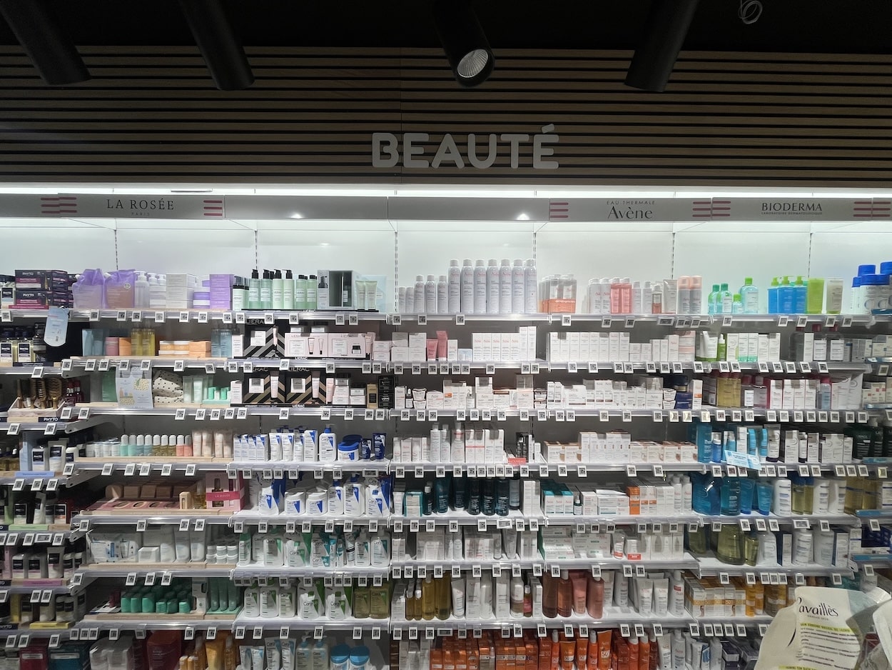 Pharmacie-de-la-Madeleine-(003)